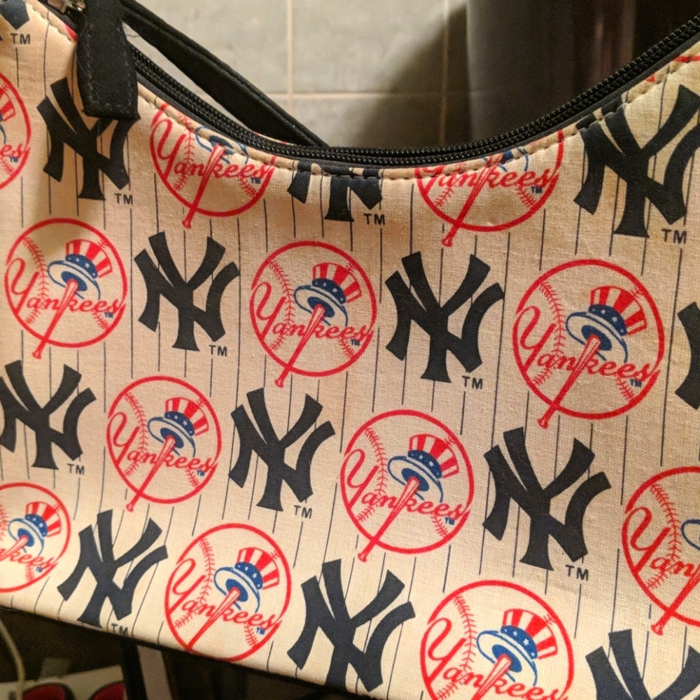 THE CUTEST LITTLE YANKEES HANDBAG ON THE PLANET!!